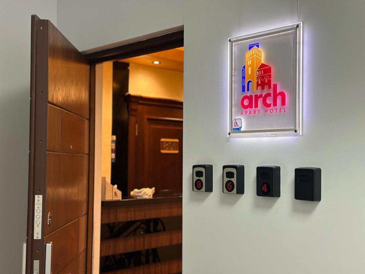 Arch Apart Hotel Erivan Exterior foto