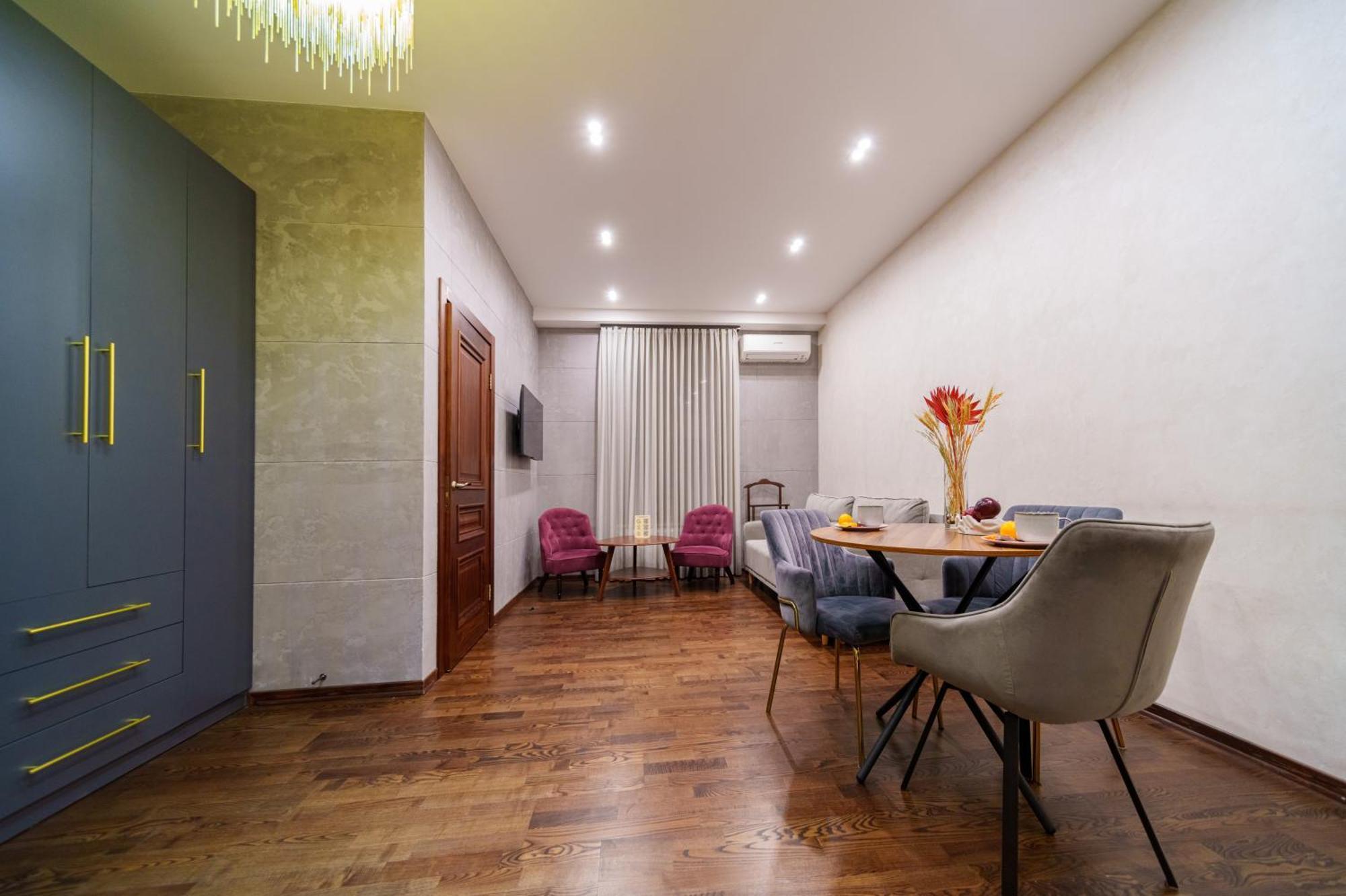 Arch Apart Hotel Erivan Exterior foto